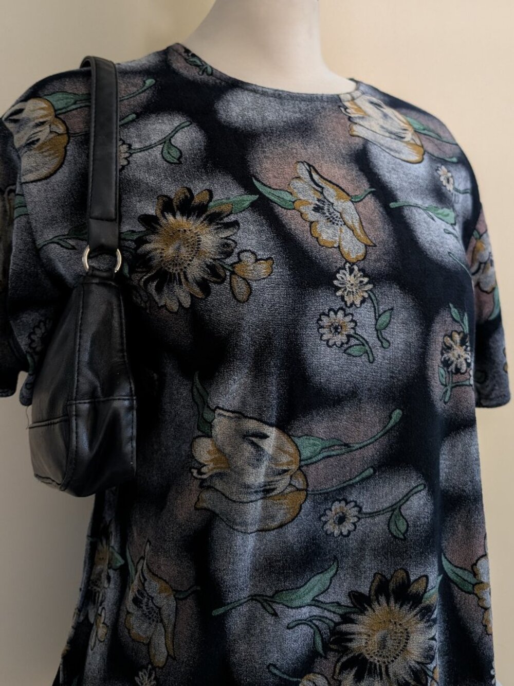 90s WHIMSIGOTH DARK FLORAL TOP